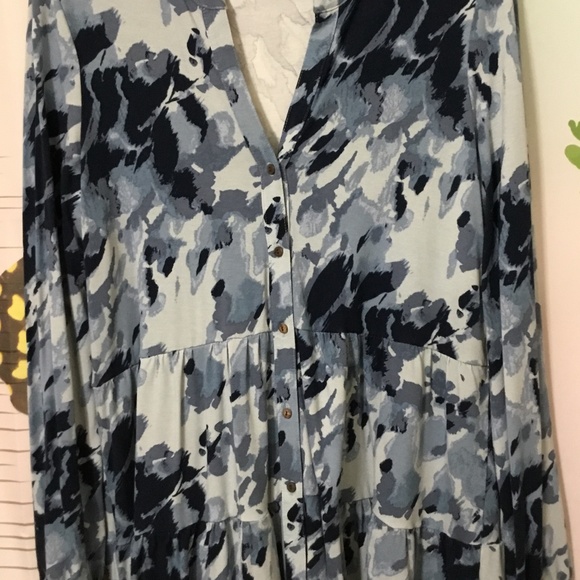 Wonderly Blue XL Knit Tiered Shirt~Button-up Front - Picture 2 of 6